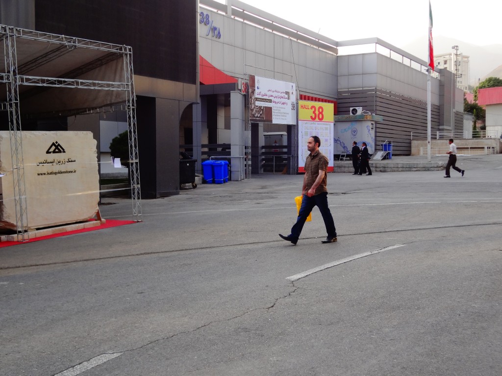 سنگ ساختمانی,سنگ تزئینی,سنگ تزیینی,سنگ,گرانیت, مرمر,تراورتن, مرمریت, سنگ نما,صادرات سنگ