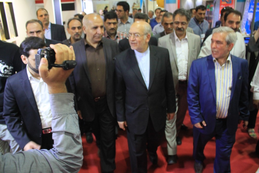 سنگ ساختمانی,سنگ تزئینی,سنگ تزیینی,سنگ,گرانیت, مرمر,تراورتن, مرمریت, سنگ نما,صادرات سنگ