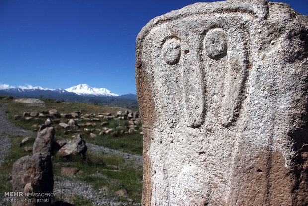 سنگ ساختمانی,سنگ تزئینی,سنگ تزیینی,سنگ,گرانیت, مرمر,تراورتن, مرمریت, سنگ نما,صادرات سنگ