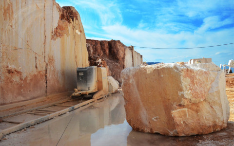 سنگ ساختمانی,سنگ تزئینی,سنگ تزیینی,سنگ,گرانیت, مرمر,تراورتن, مرمریت, سنگ نما,صادرات سنگ