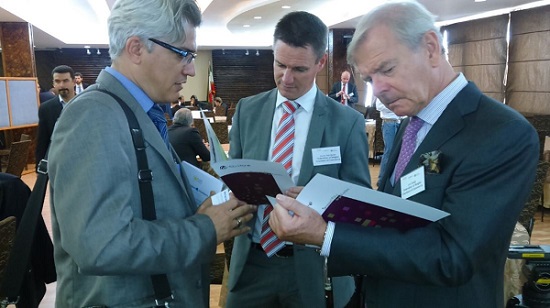 سنگ ساختمانی,سنگ تزئینی,سنگ تزیینی,سنگ,گرانیت, مرمر,تراورتن, مرمریت, سنگ نما,صادرات سنگ